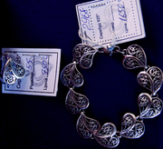   Продам комплект  женских  ювелирных украшений из серебра  925 пробы.
